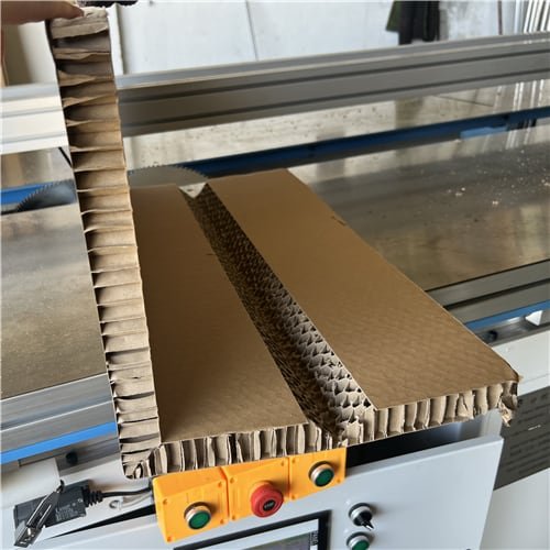 honeycomb board cutting machine